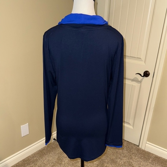 Simply Art by Dolcezza Vibrant Blue Pink Graphic cowl neck sweater Picasso vibes - Picture 4 of 11